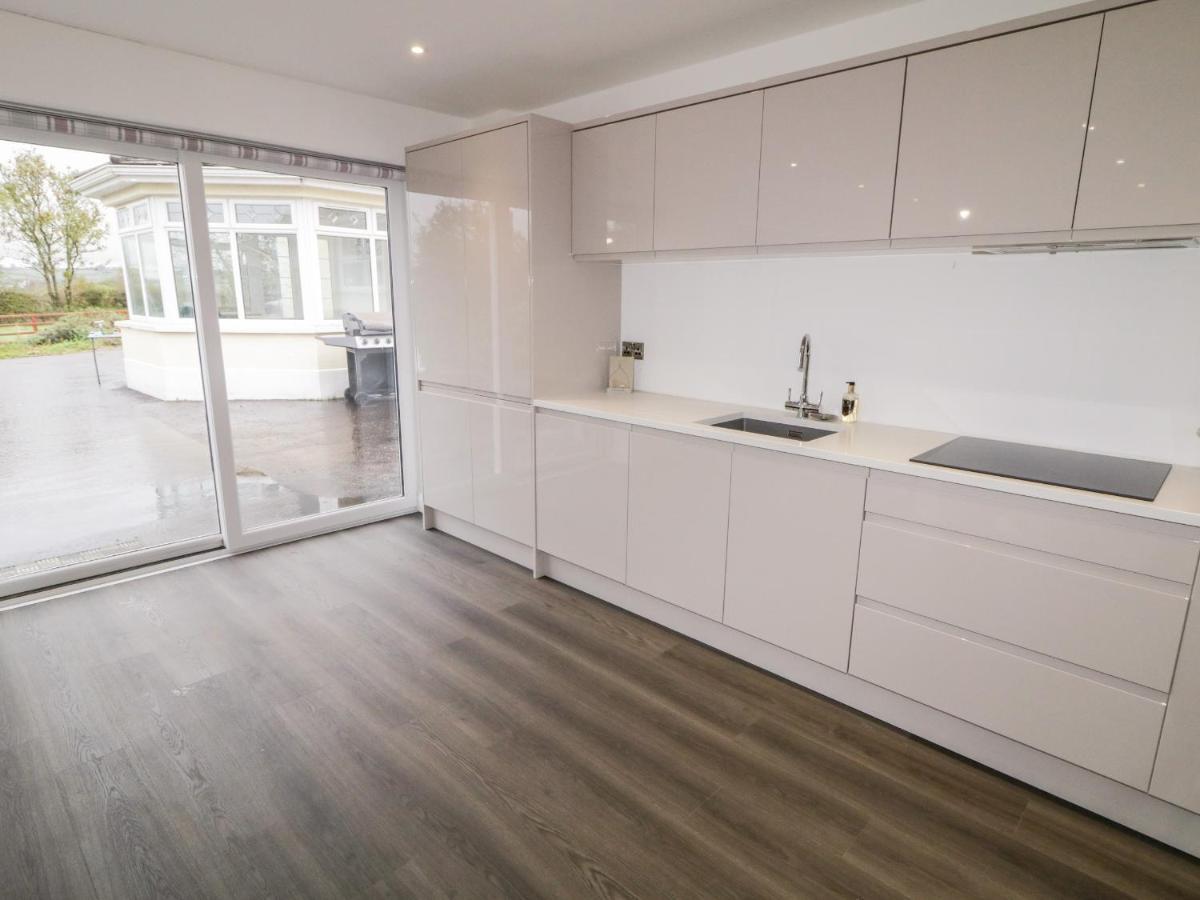 19A Lismenary Road Villa Ballyclare Екстериор снимка